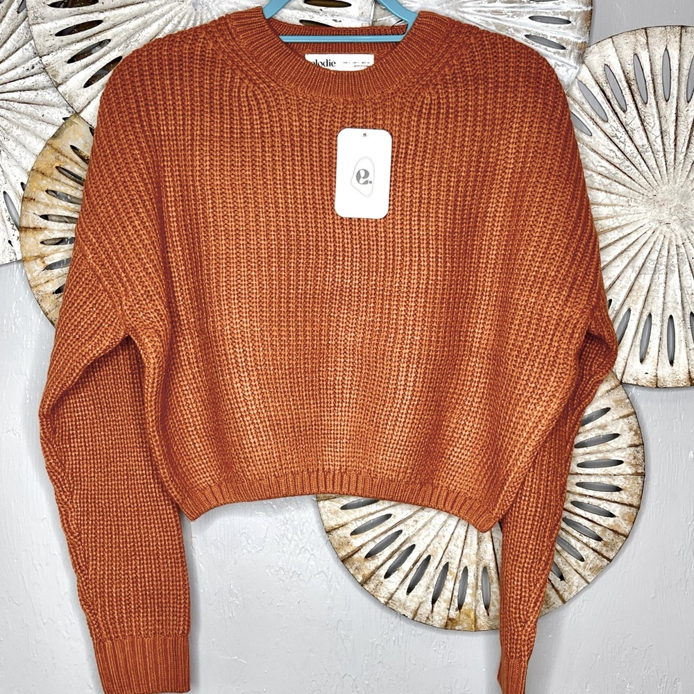 Crop sweater